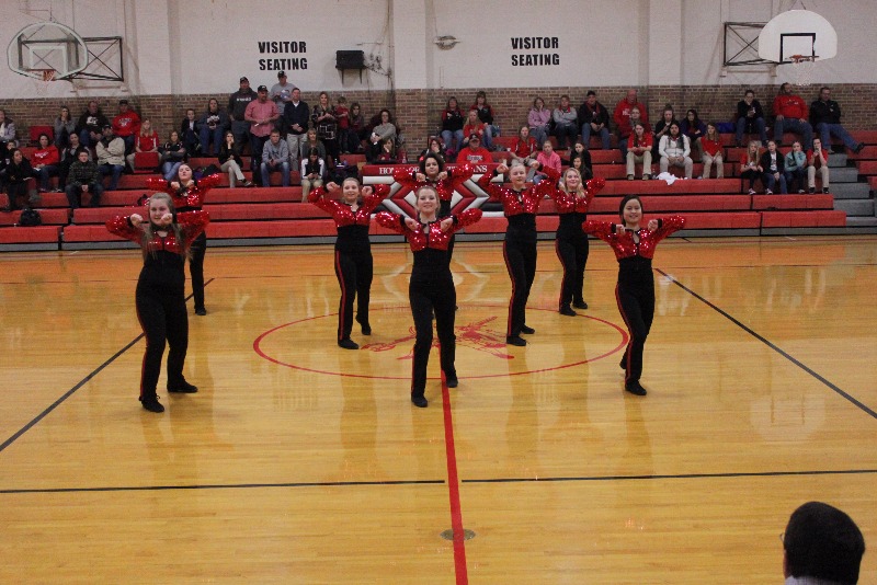Logan USD 326 Logan boys roll over Bulldogs